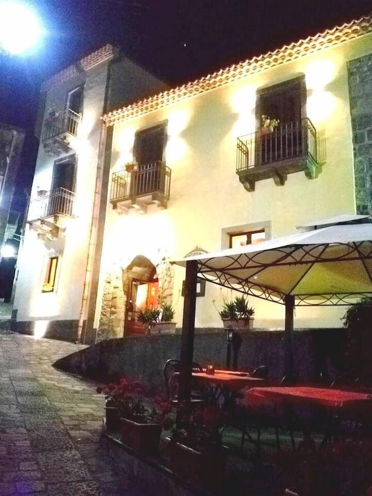 Hotel Federico Ii